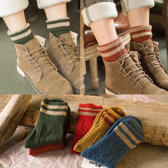 Accessories - 5 Pairs Women Winter Warm Cozy Crew Socks